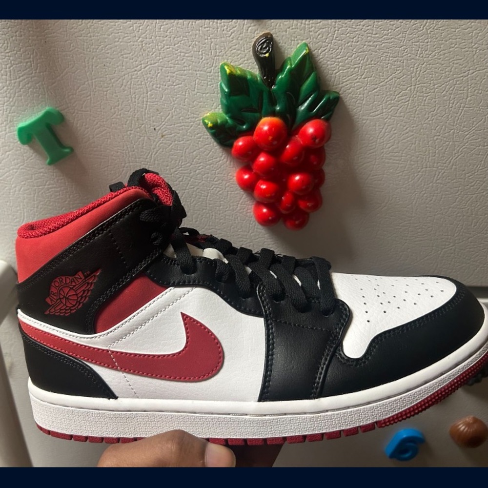 Jordan Black and Red Sneakers Classic Air Jordan 1 Mid